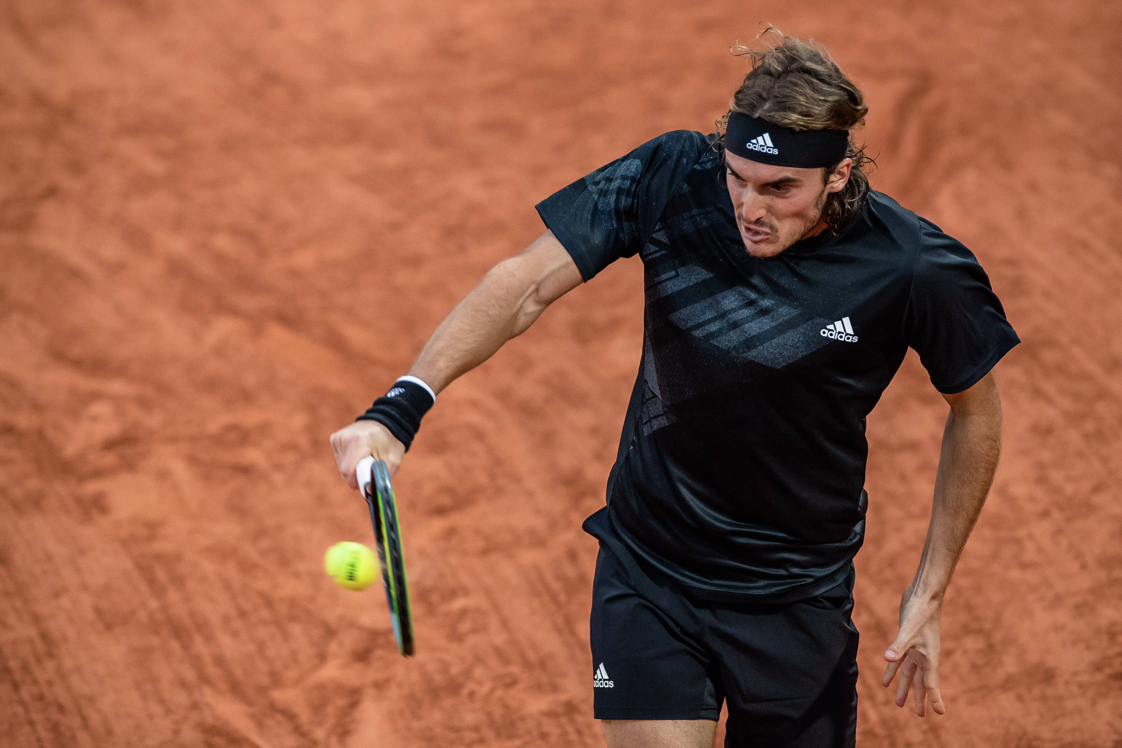 开云体育APP下载-日本网球队力克美国网球队,西西帕斯绝境逆转的简单介绍