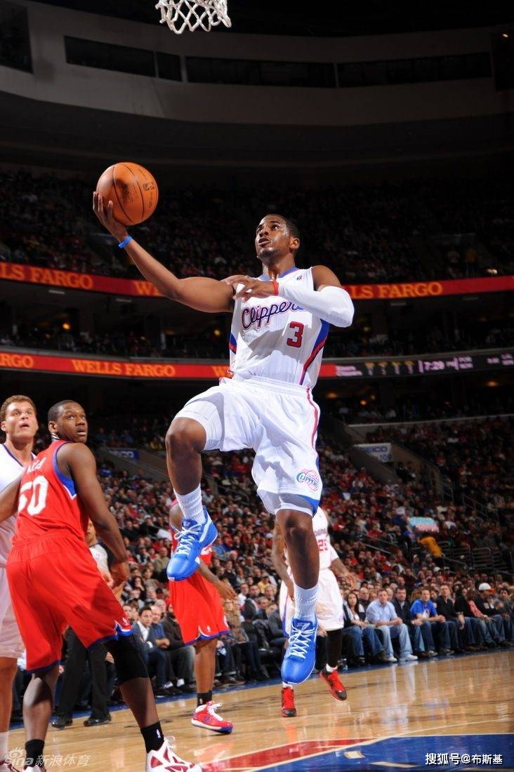 开云体育在线-湖人险胜黄蜂,阿德巴约三分雨点燃全场的简单介绍