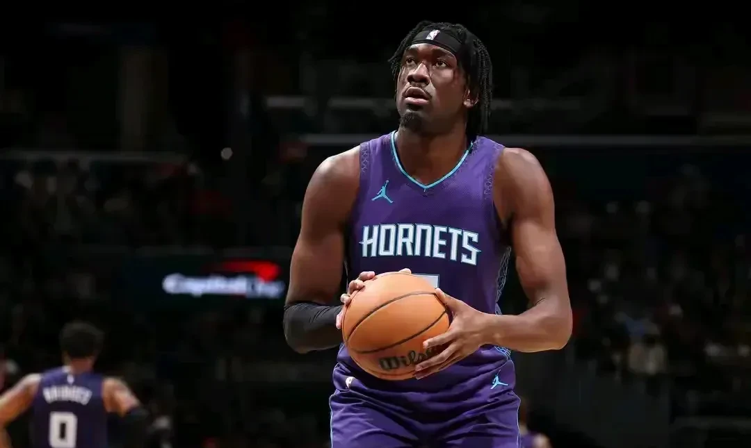 关于国王逆转热火B队,拉塞尔完成帽子戏法的信息 关于国王逆转热火B队,拉塞尔完成帽子戏法的信息