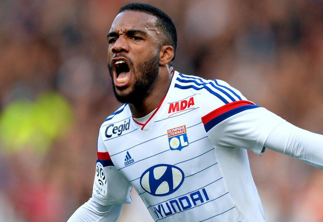 里昂队未能晋级,吞下苦果再度离场的简单介绍 里昂队未能晋级,吞下苦果再度离场的简单介绍