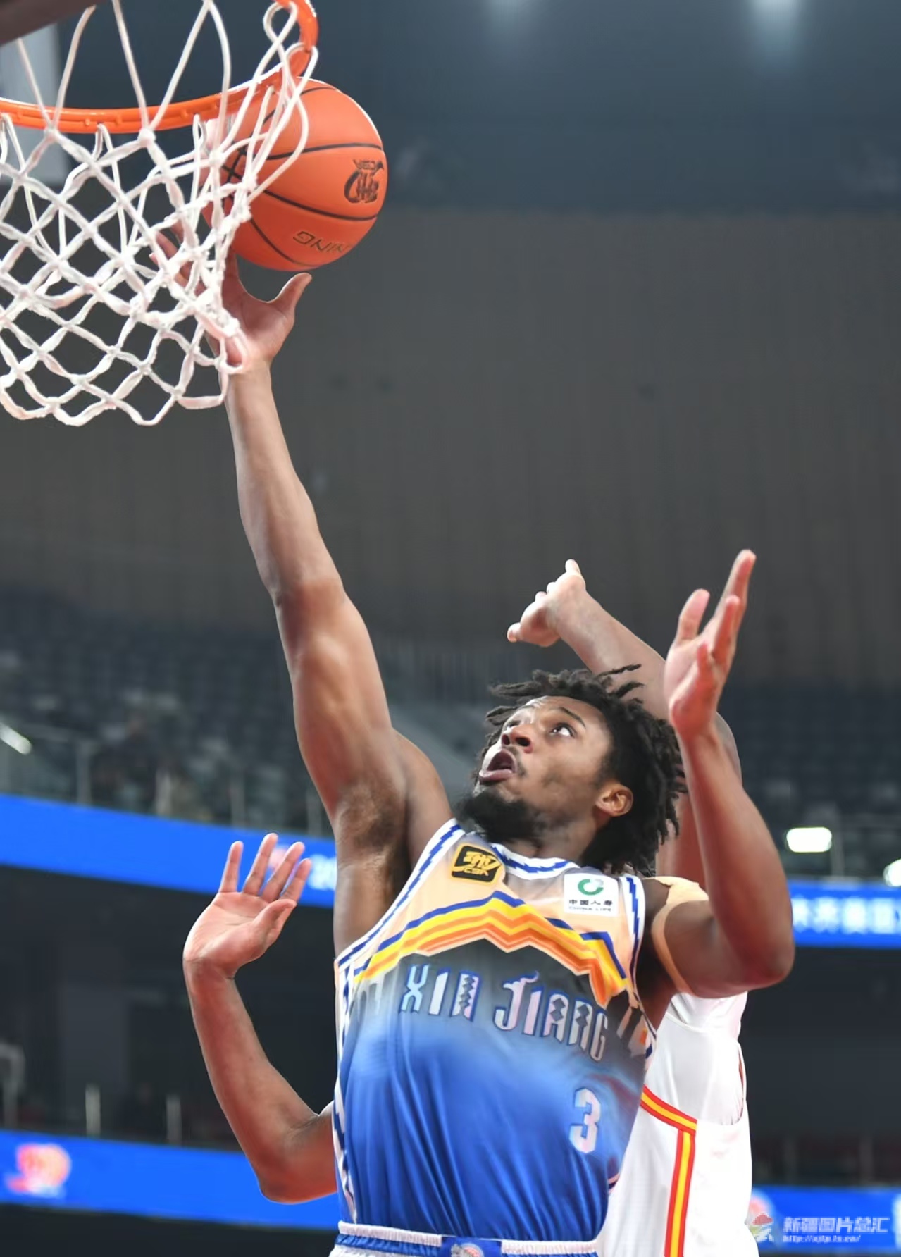 开云体育登录-新疆男篮主场大胜,完美获胜