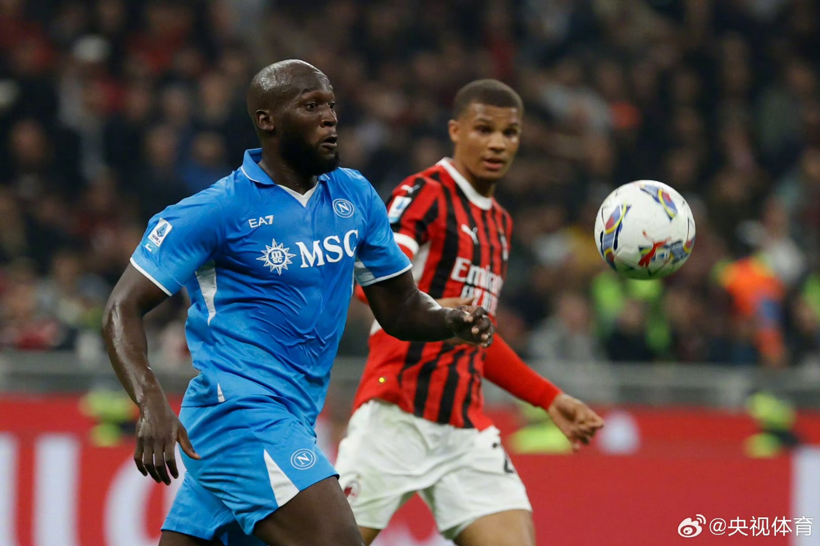 开云体育在线-AC米兰憾负那不勒斯,主场连胜终结的简单介绍