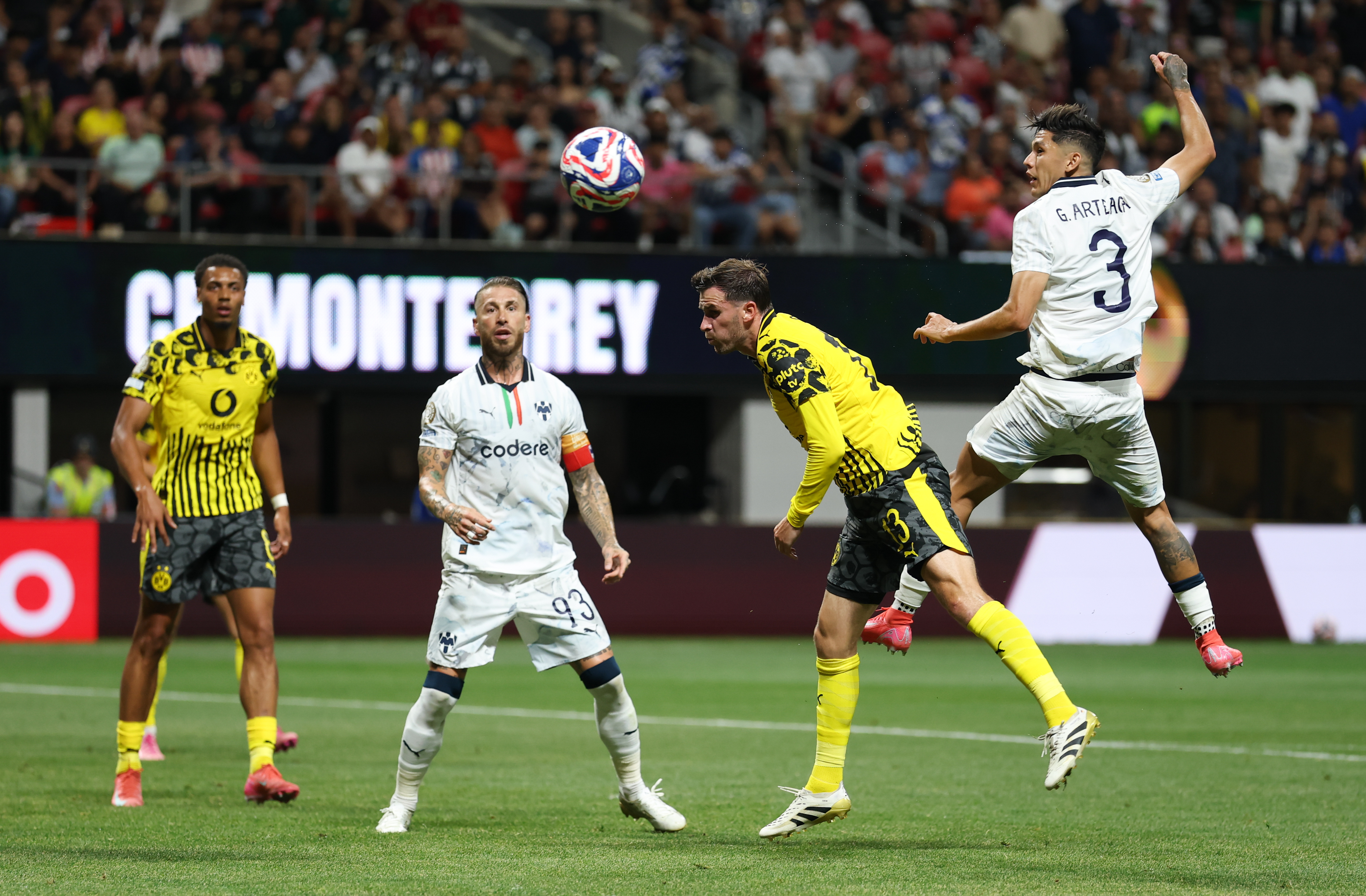 多特蒙德奋力拼搏,实现晋级的简单介绍 多特蒙德奋力拼搏,实现晋级的简单介绍